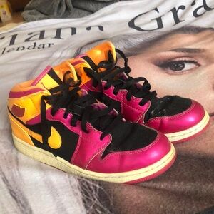 Nike AIR JORDAN Neon Pink & Orange Sneakerz